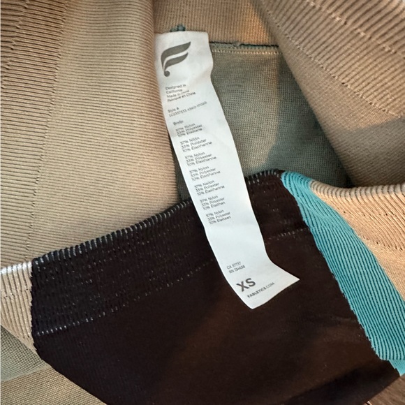 Seamless Ultra High-Waisted Legging - Picture 6 of 9